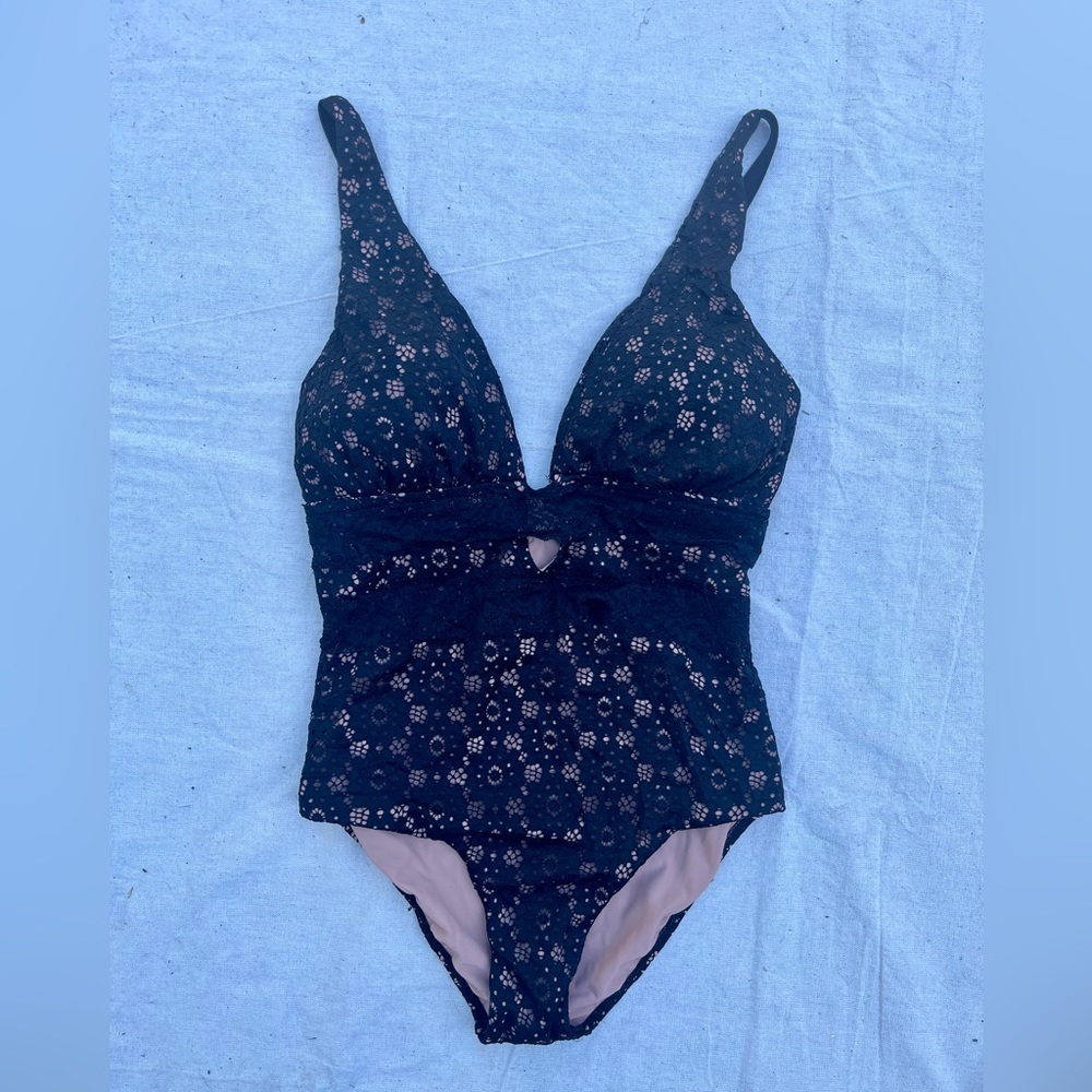 Sexy one piece swimsuit